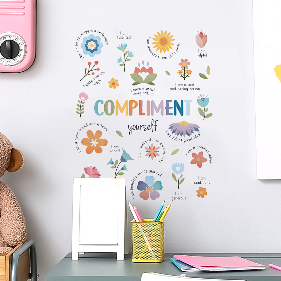 ملصقات جدارية ملونة بعبارات مل - مراجعة Baby Nursery Furniture وسعره