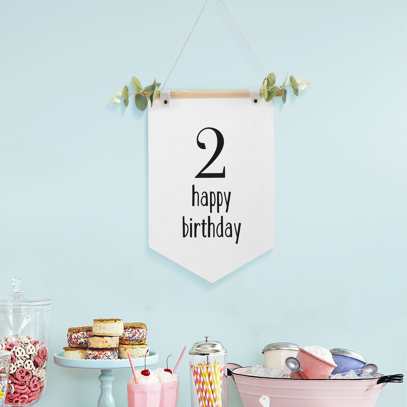 زينة لافتات عيد ميلاد من اللبا - مراجعة Baby Nursery Bunting وسعره