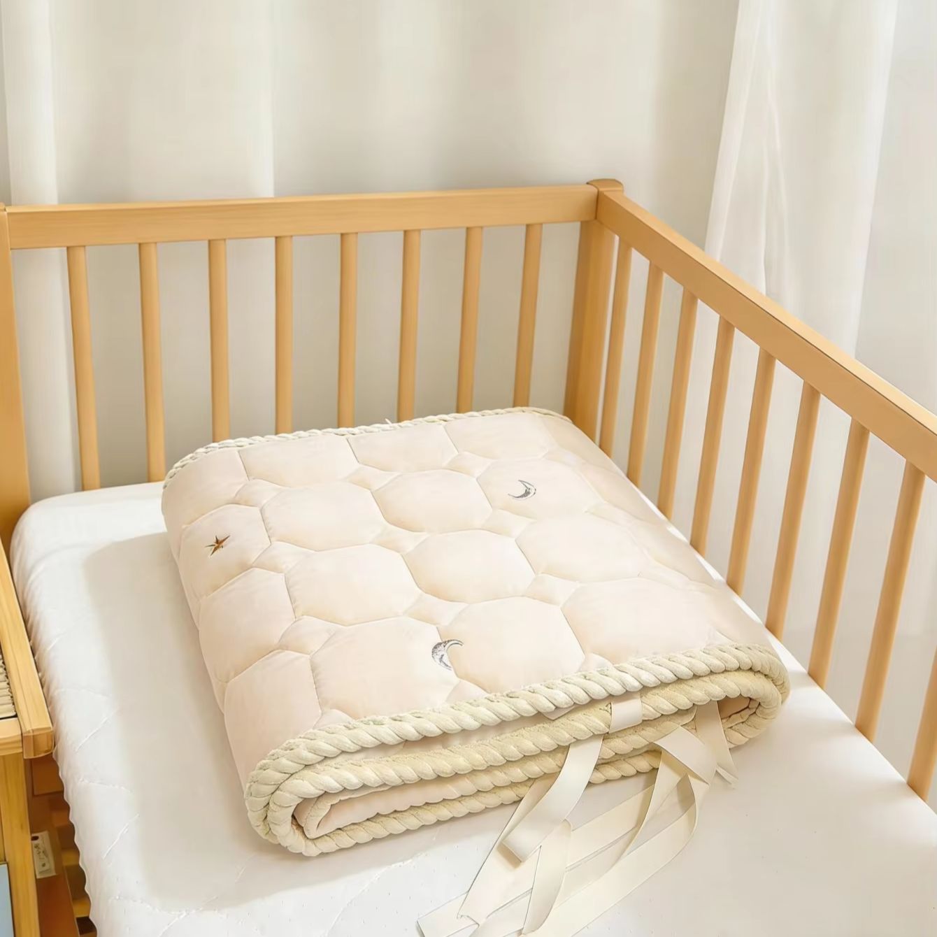 حاجز سرير مضاد للتصادم للأطفال - مراجعة Baby Nursery Furniture وسعره